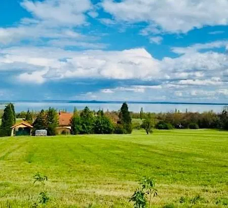 Szerelmes Tunderlak Hotel