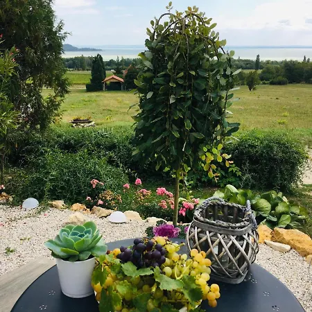 Ξενοδοχείο Szerelmes Tunderlak *