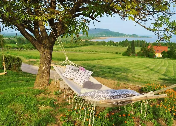 Szerelmes Tunderlak *