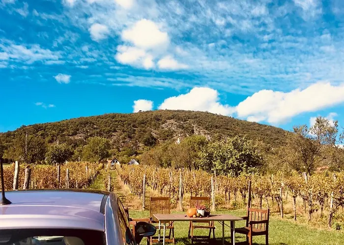 Szerelmes Tunderlak Hotel