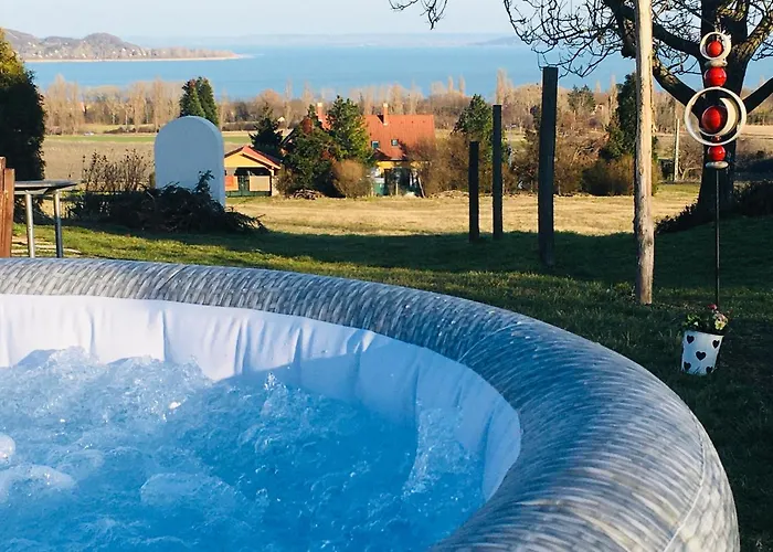 Szerelmes Tunderlak מלון *