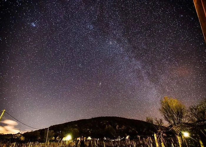 Szerelmes Tunderlak מלון